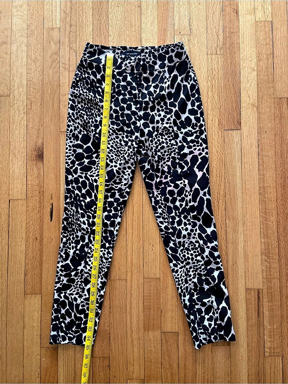 Who What Wear Animal Print Leggings in Black & Pink Size Small